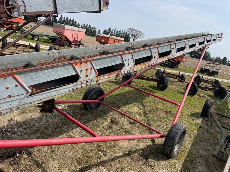 Hay/Forage/Livestock  Little Giant 40ft Bale Elevator Photo